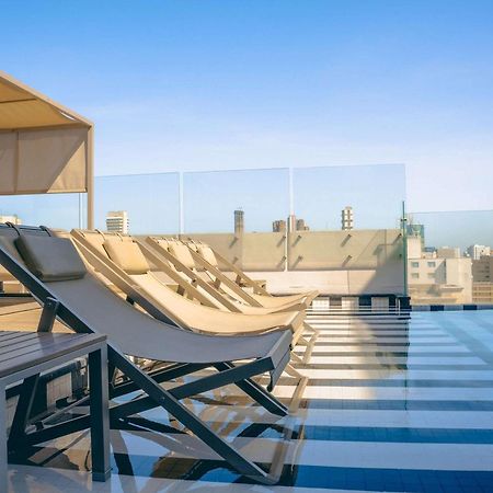 Hotel Faranda Collection Barranquilla, A Member Of Radisson Individuals Barranquilla  Esterno foto Rooftop pool at the hotel