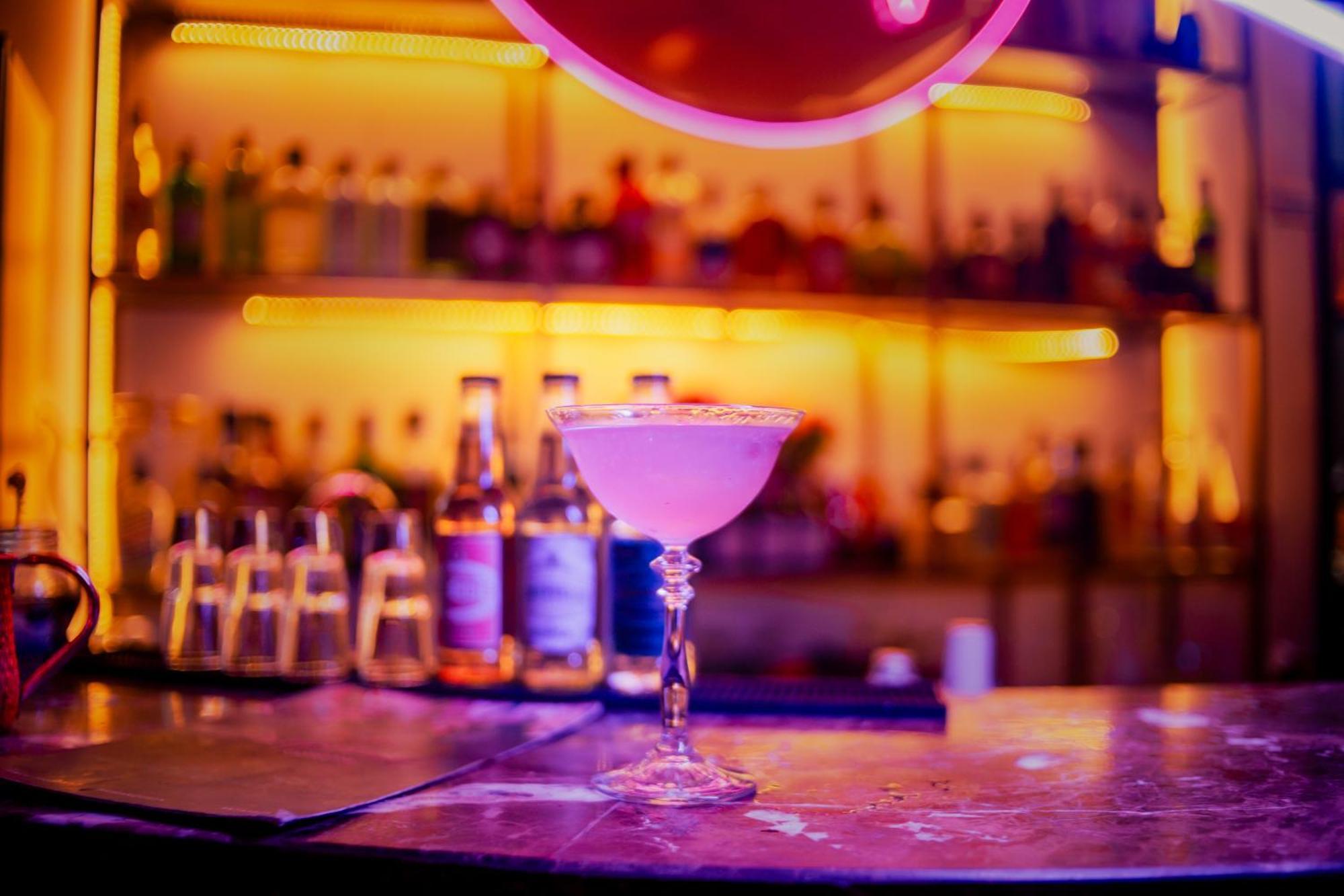 Hotel Faranda Collection Barranquilla, A Member Of Radisson Individuals Barranquilla  Esterno foto A pink cosmopolitan cocktail
