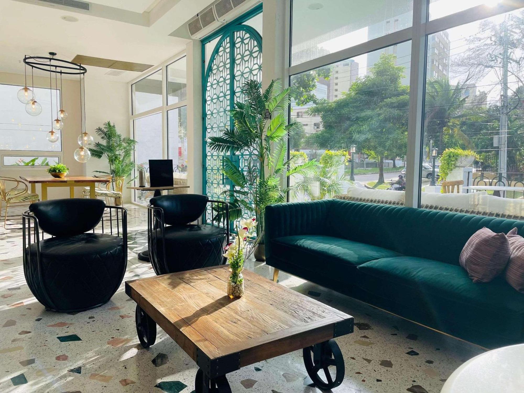 Hotel Faranda Collection Barranquilla, A Member Of Radisson Individuals Barranquilla  Esterno foto The lobby of the hotel